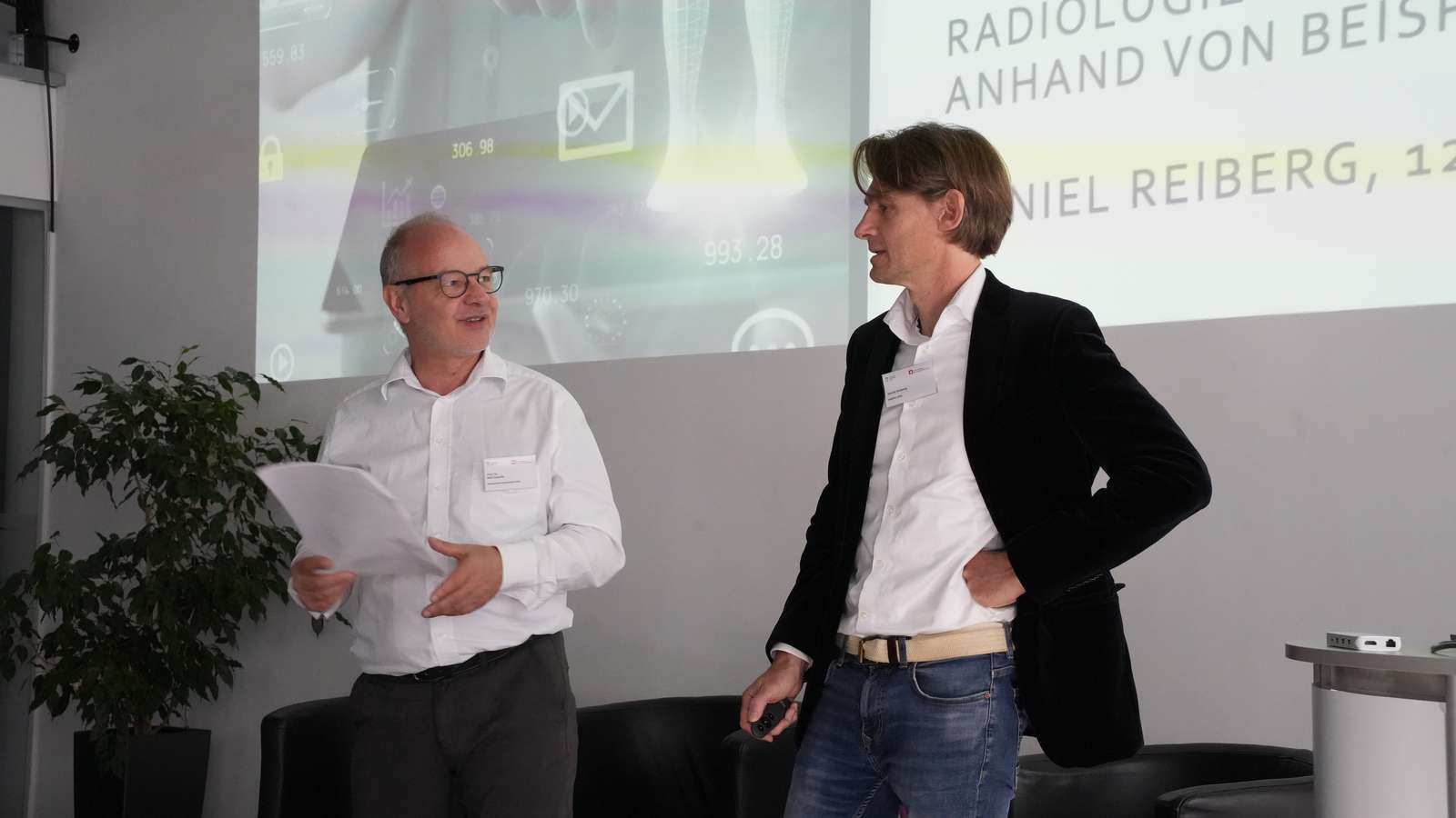 Prof. Dr. Ralf Kutsche (RH) und Daniel Reiberg, Chief Technology Officer DAYIANA GmbH ·