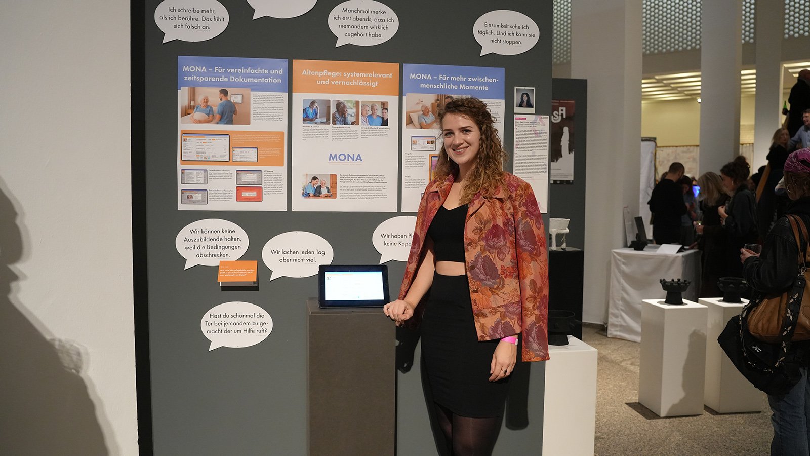 Linda Schulze: Bedürfnisse und Herausforderungen in der Altenpflege – Entwicklung und Gestaltung eines Mediums zur Unterstützung der Pflegekräfte