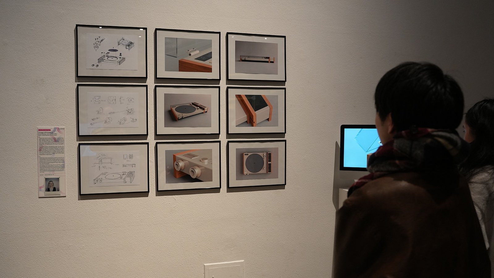 Anna Bründermann: Vintage trifft Moderne: Produktdesign einer zeitgemäßen Radio-Plattenspieler-Kombination