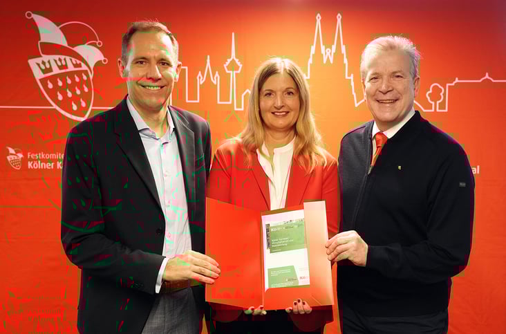 v.l.n.r.: Dr. Dennis Utzerath (BCG), Prof. Dr. Silke Schönert (RH), Christoph Kuckelkorn (Festkomitee)