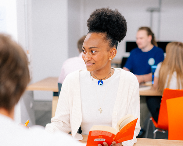 Betriebswirtschaftslehre Kachel