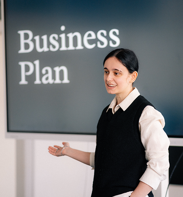 Unternehmensmanagement Kachel