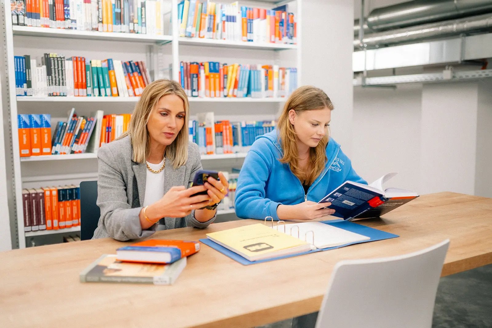 RH-header-bachelor-steuerrecht-05-1365