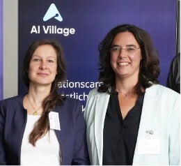 v. l. n. r.: Dr. Julia Erber-Schropp (Geschäftsführerin StiftungWissen Sparkasse KölnBonn) und Prof. Dr. Susanne Rosenthal (Vizepräsidentin Forschung und Transfer) hatten zum Fachsymposium eingeladen. 